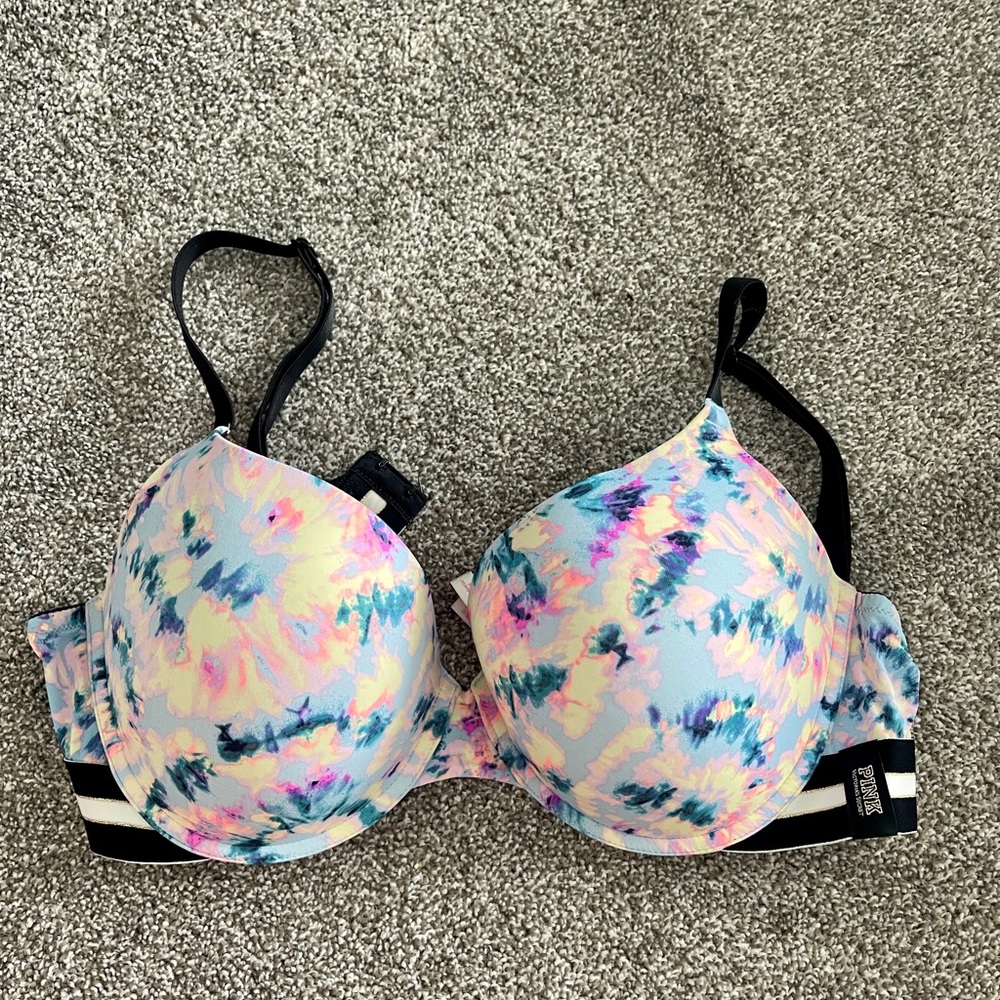 VS Pink Bra